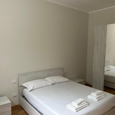 Moscova Luxury Bruno Apartment ミラノ エクステリア 写真