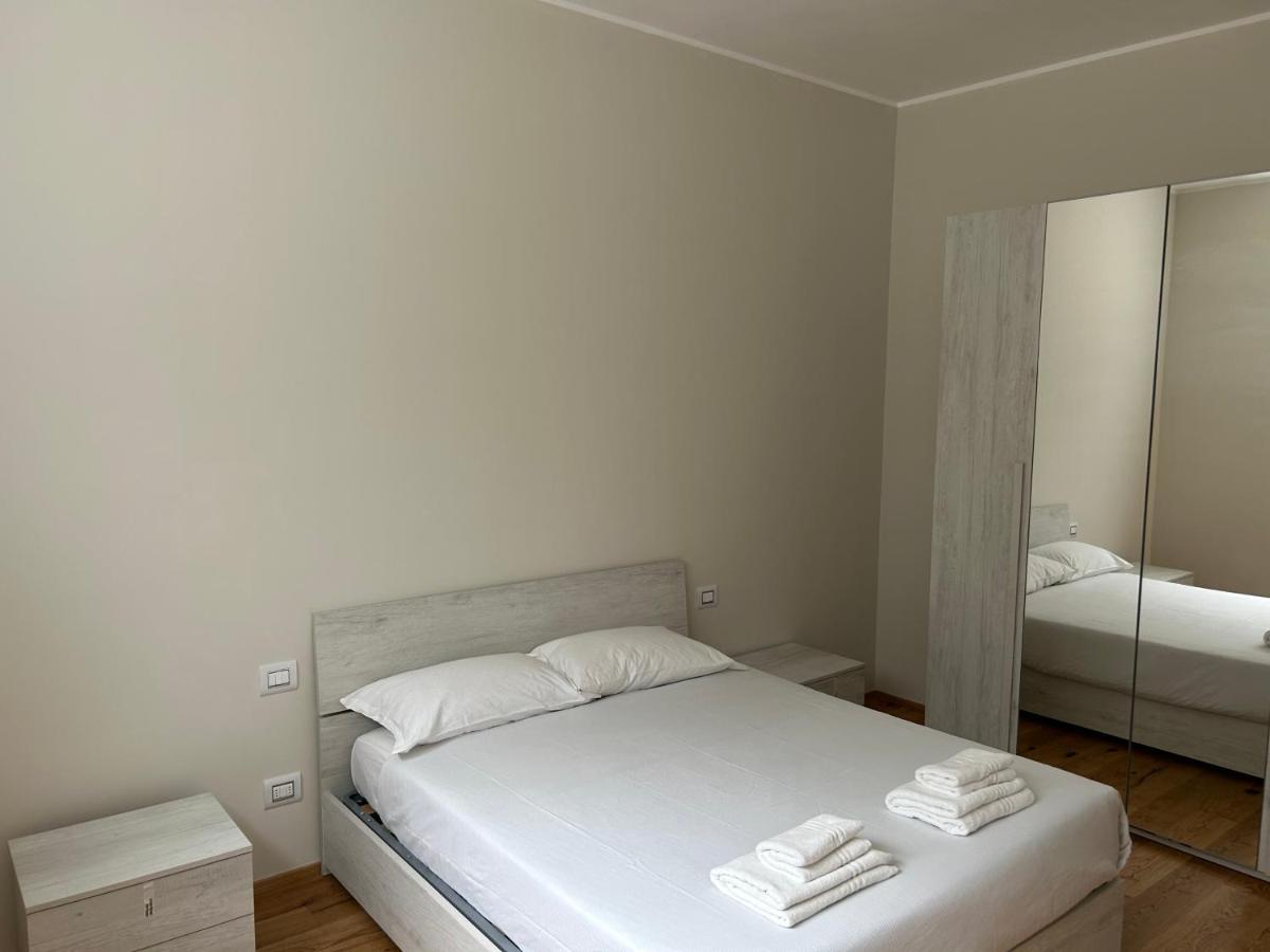 Moscova Luxury Bruno Apartment ミラノ エクステリア 写真